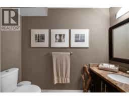 1012 Jay Crescent, Squamish, BC V8B0P2 Photo 23