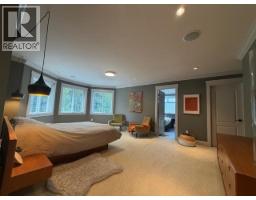 1012 Jay Crescent, Squamish, BC V8B0P2 Photo 13