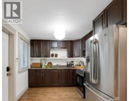 1012 Jay Crescent, Squamish, BC V8B0P2 Photo 21
