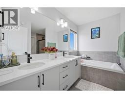 241 Homestead Crescent NE - photo 27