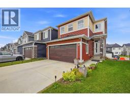 241 Homestead Crescent NE - photo 3