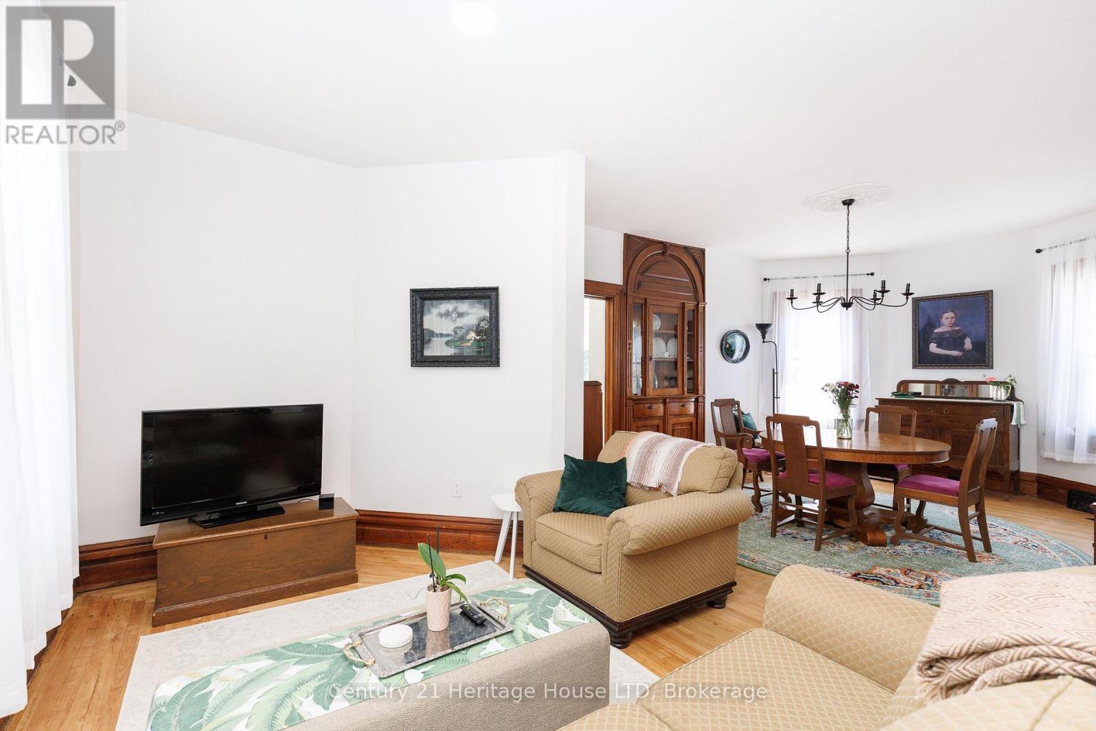 34 HENRY STREET - Image 12