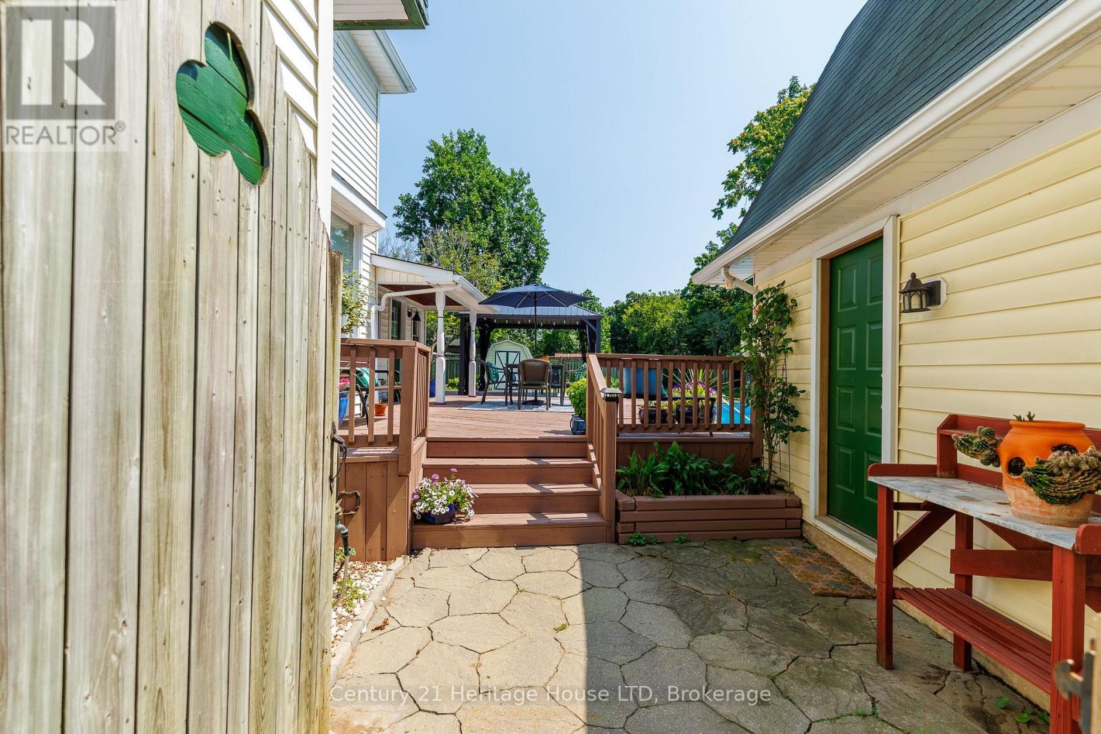 34 HENRY STREET - Image 34