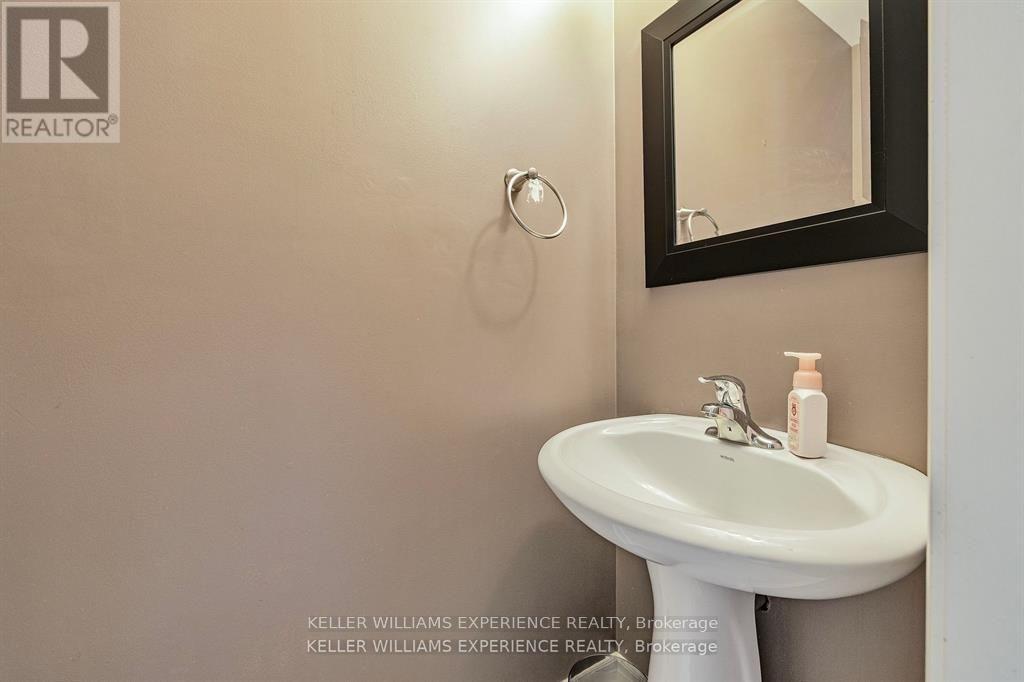 59 MIKE HART DRIVE - Image 32