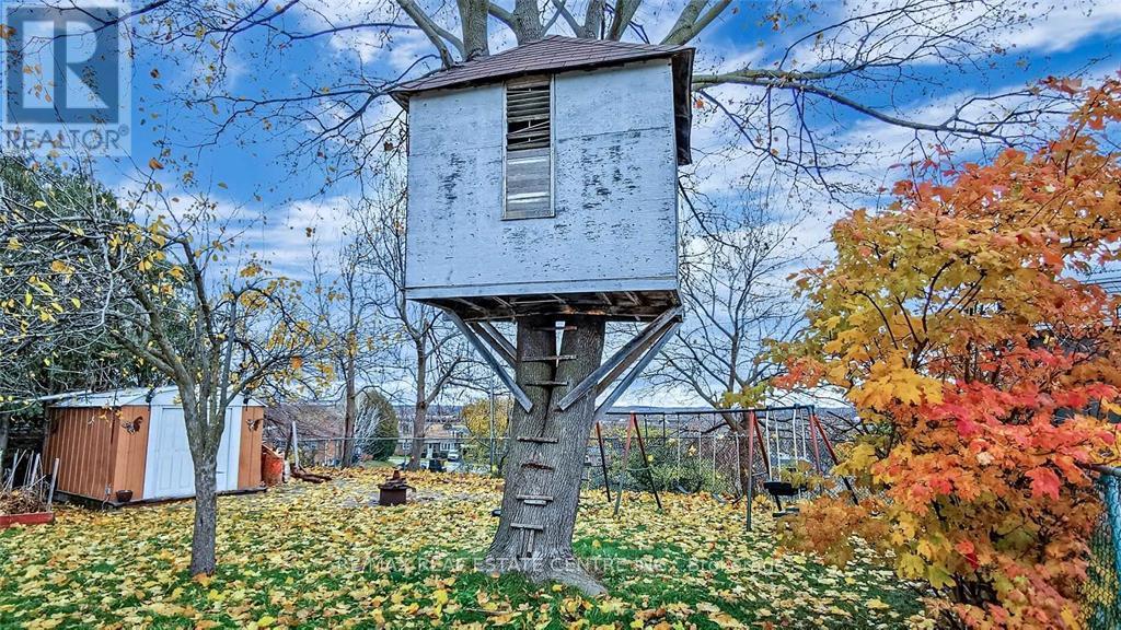 259 SIMCOE ROAD - 36