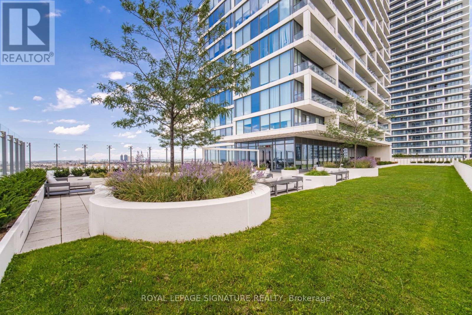 #5301 898 PORTAGE PARKWAY - Image 21