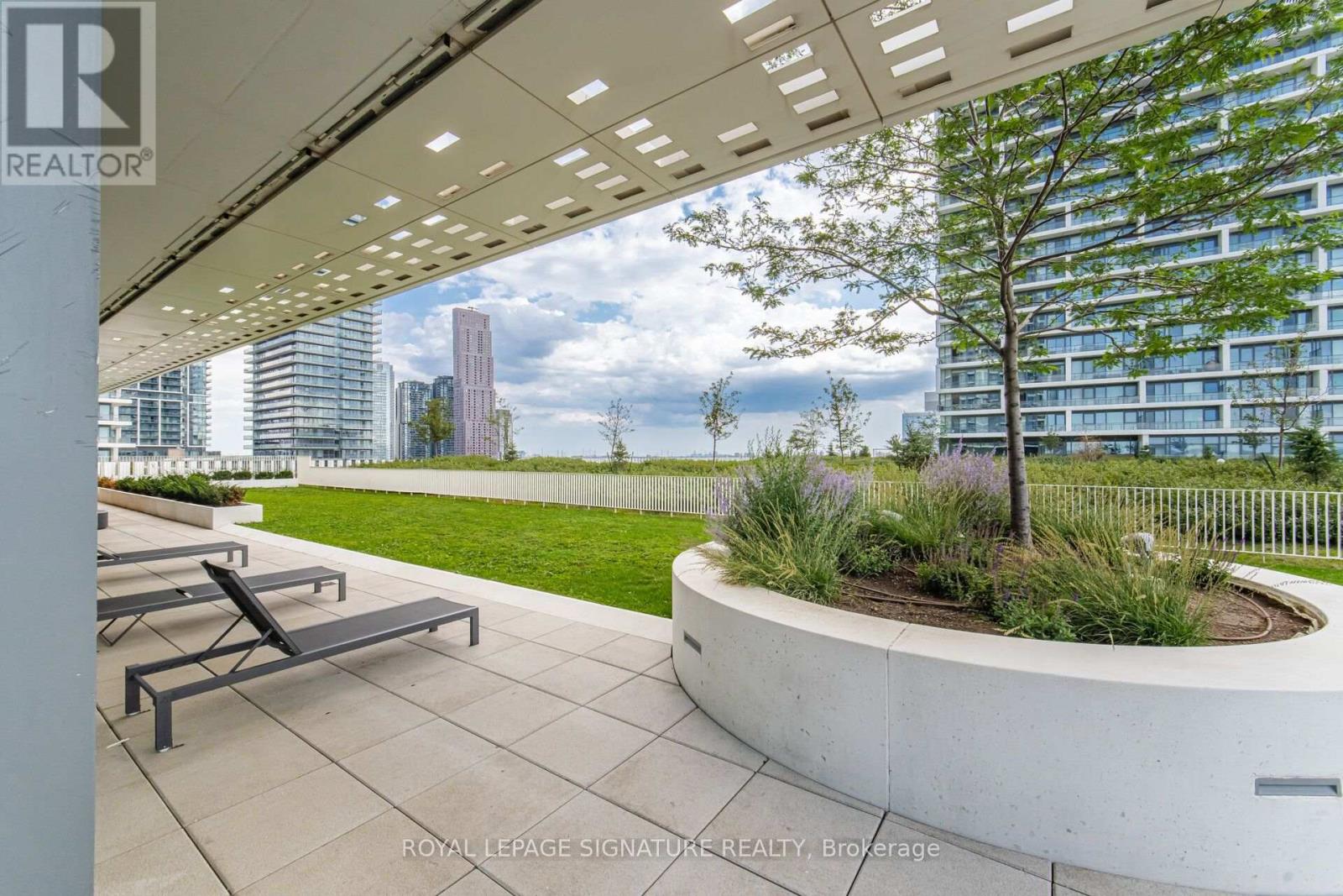 #5301 898 PORTAGE PARKWAY - Image 23
