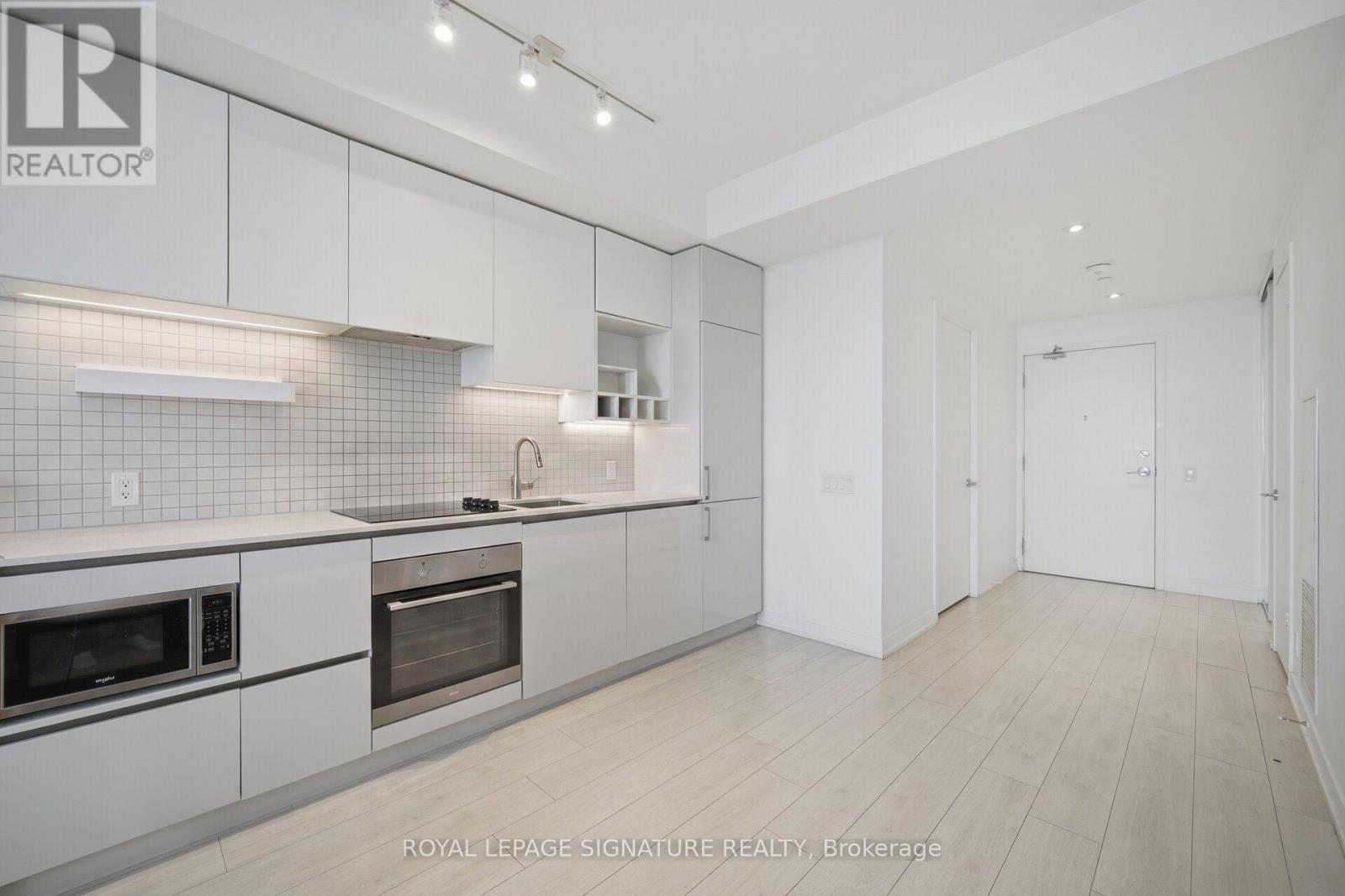 #5301 898 PORTAGE PARKWAY - 6