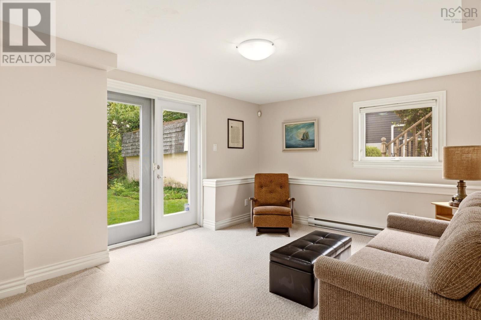 Property 21 of 32 of 7 Oakley Avenue