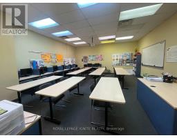 10 & 11 - 1395 Abbeywood Drive, Oakville, ON L6M3B2 Photo 11