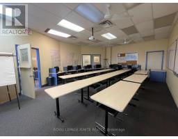 10 & 11 - 1395 Abbeywood Drive, Oakville, ON L6M3B2 Photo 17