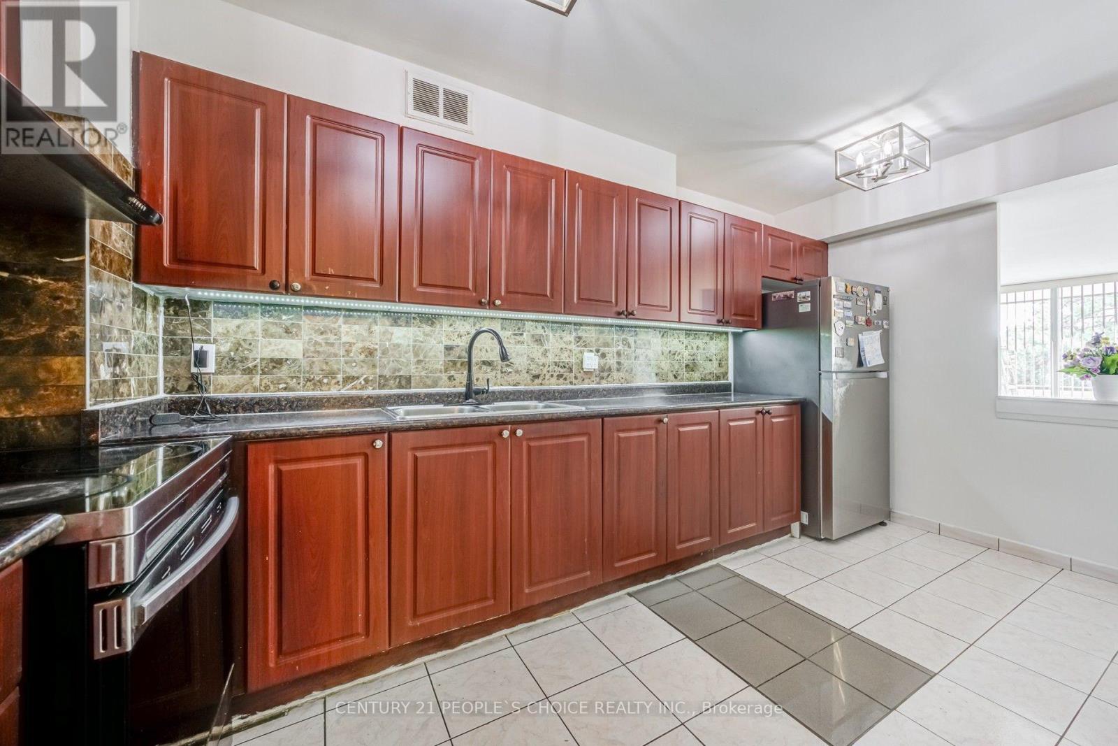 #207 1 FOUR WINDS DRIVE - 15