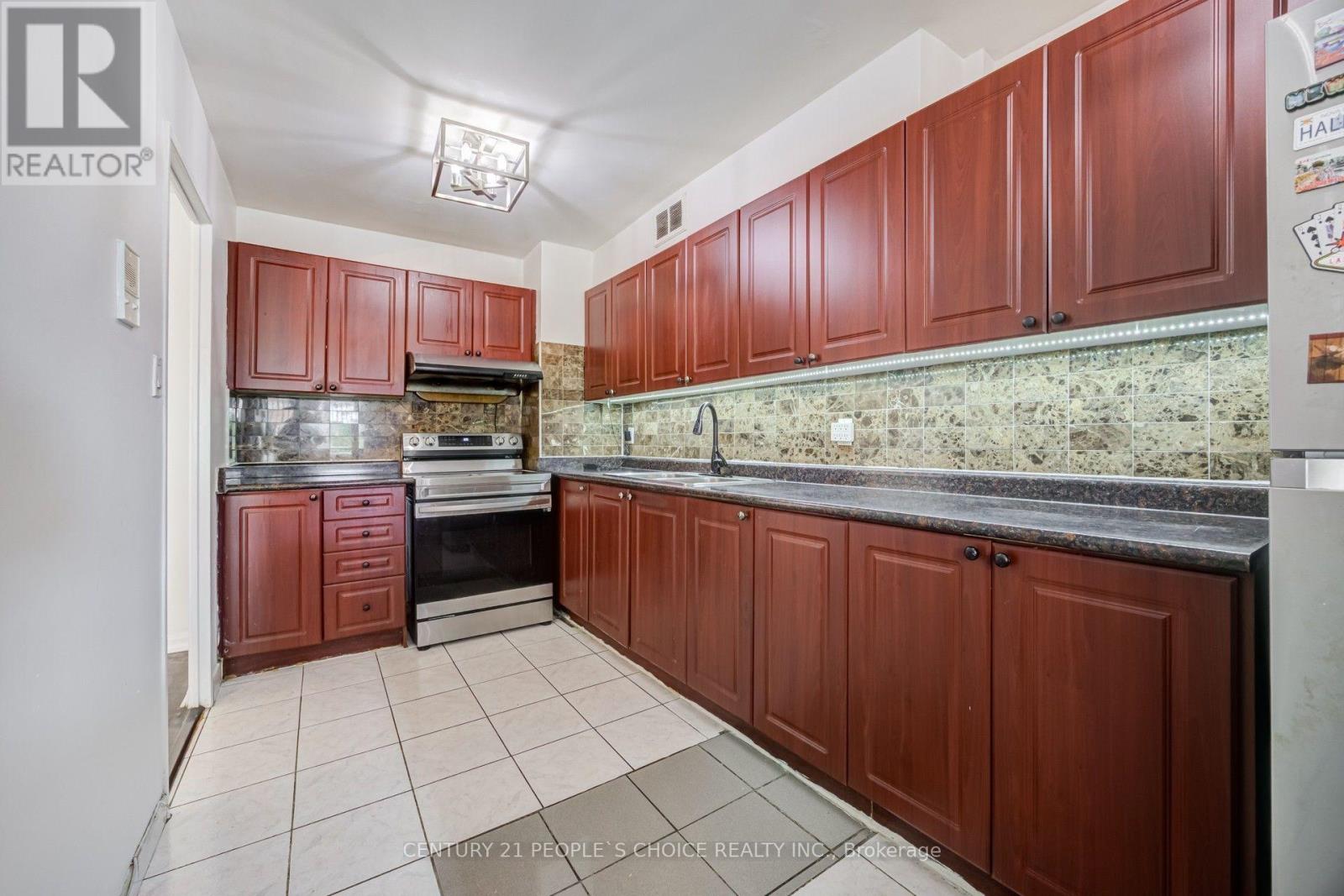 #207 1 FOUR WINDS DRIVE - 16