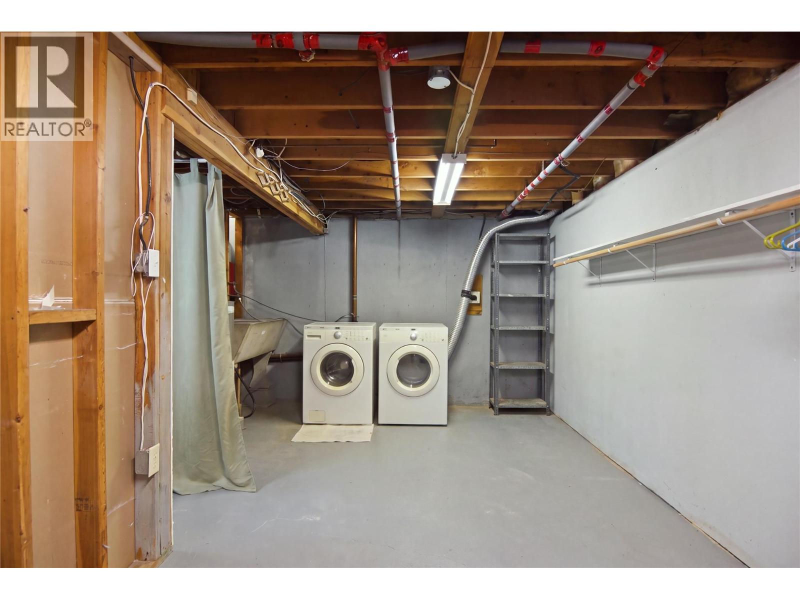 #1 2505 SUNSET Drive - Image 23