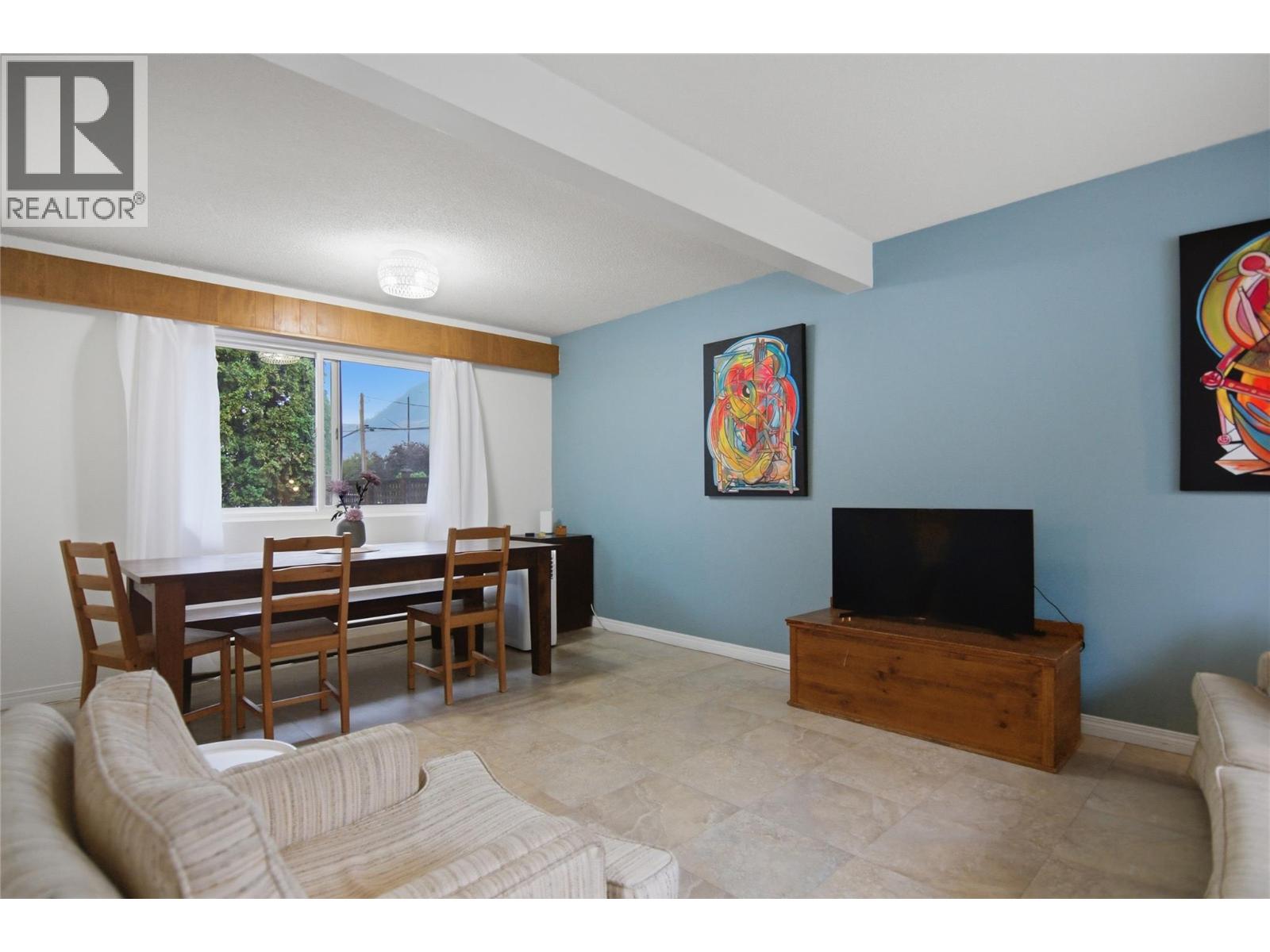 #1 2505 SUNSET Drive - Image 7