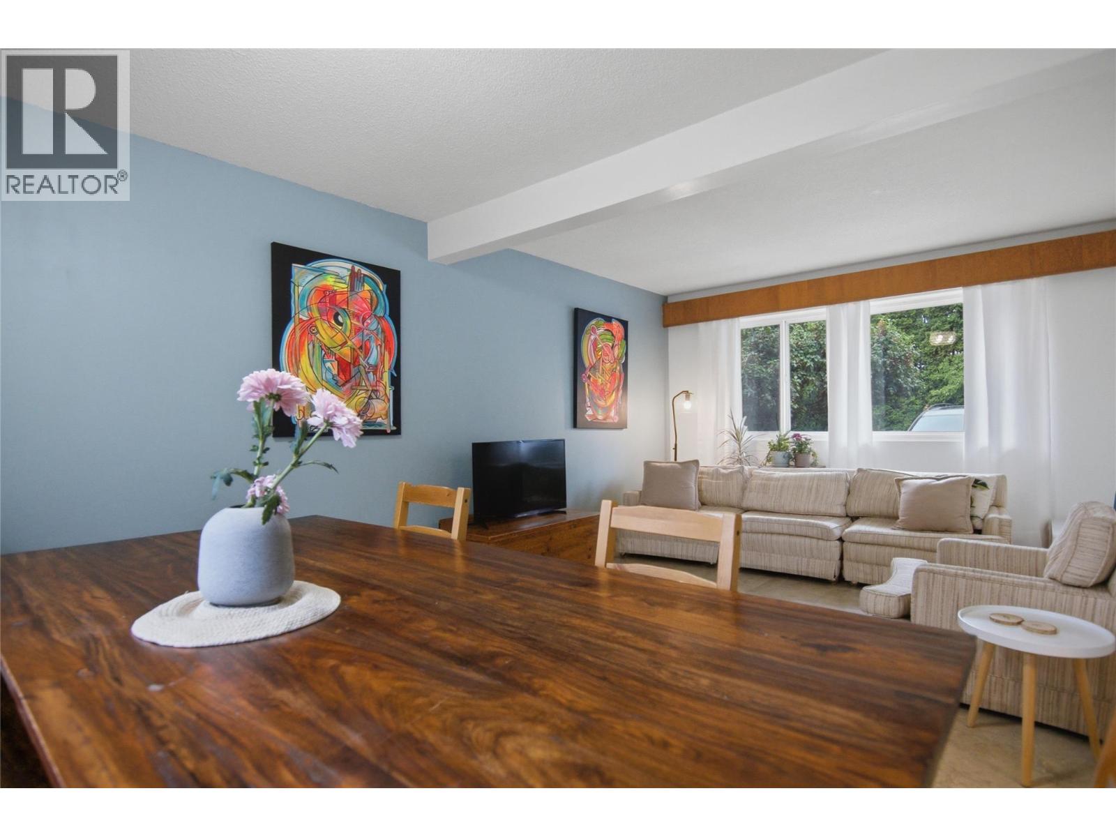 #1 2505 SUNSET Drive - Image 8