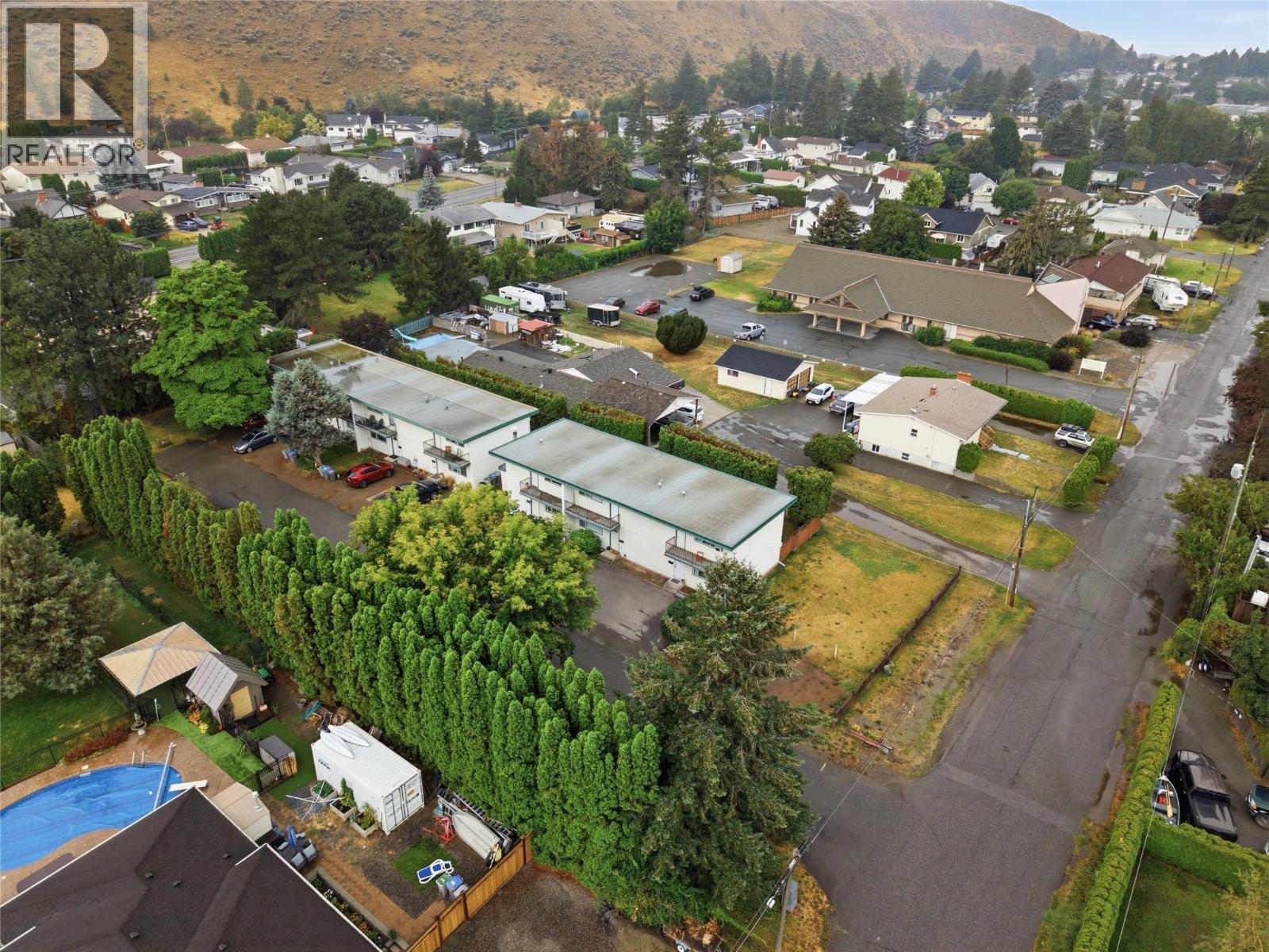 #1 2505 SUNSET Drive - Image 4