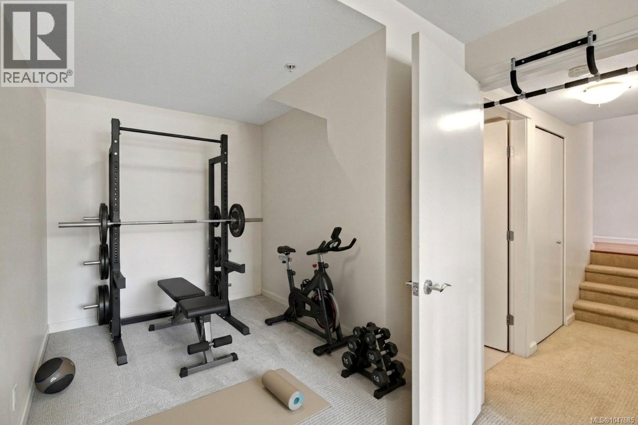 #107 38 Front St - 22