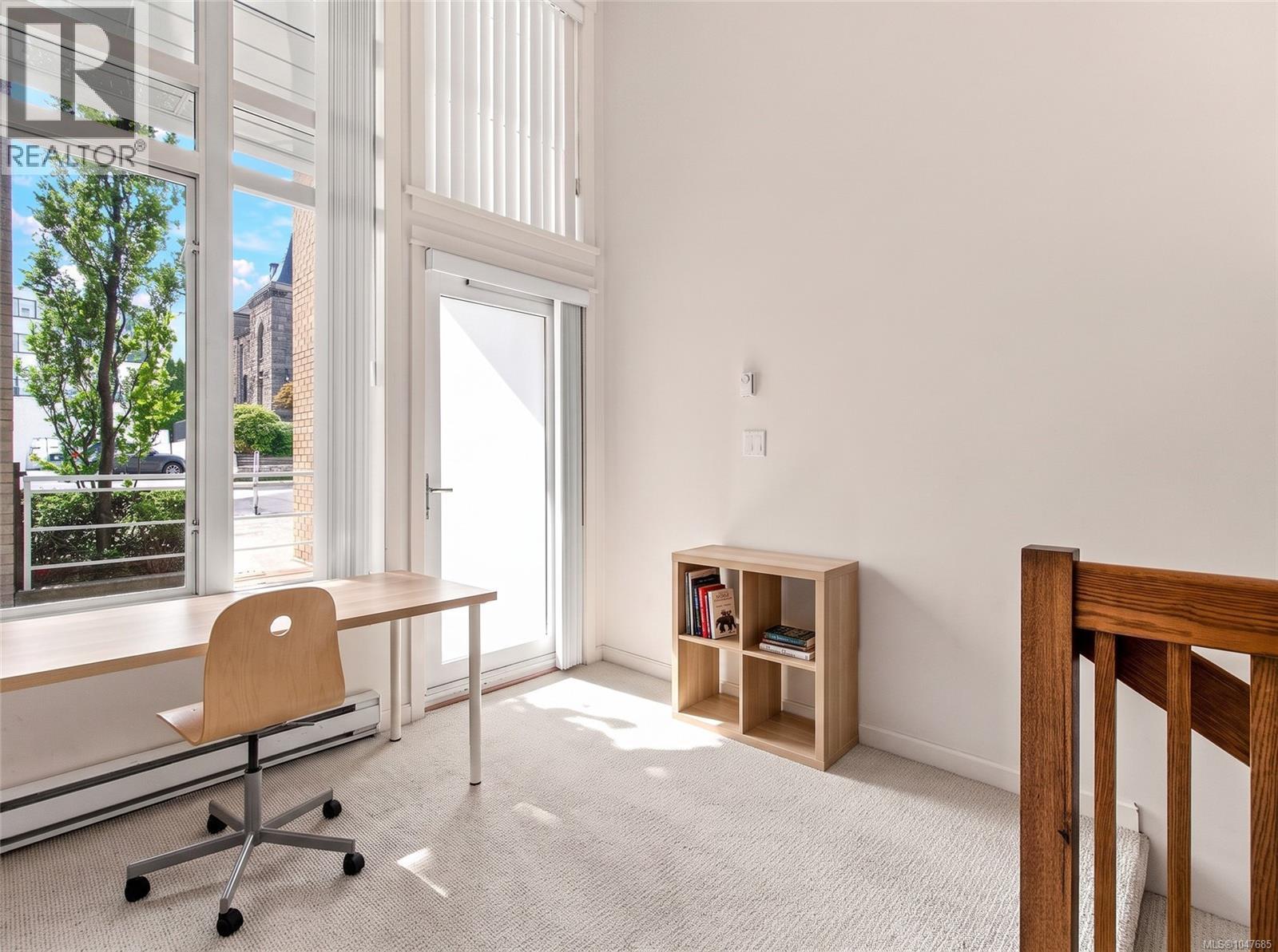 #107 38 Front St - 15
