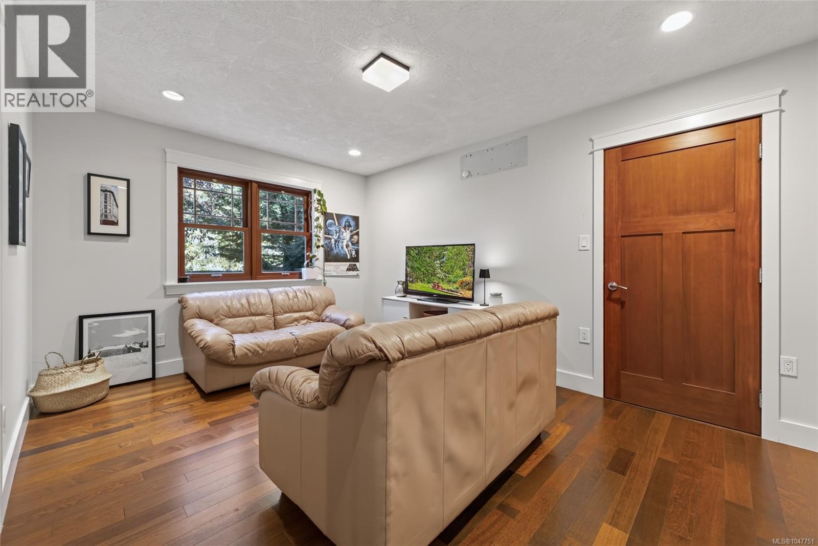 3144 Munn Rd - Image 26