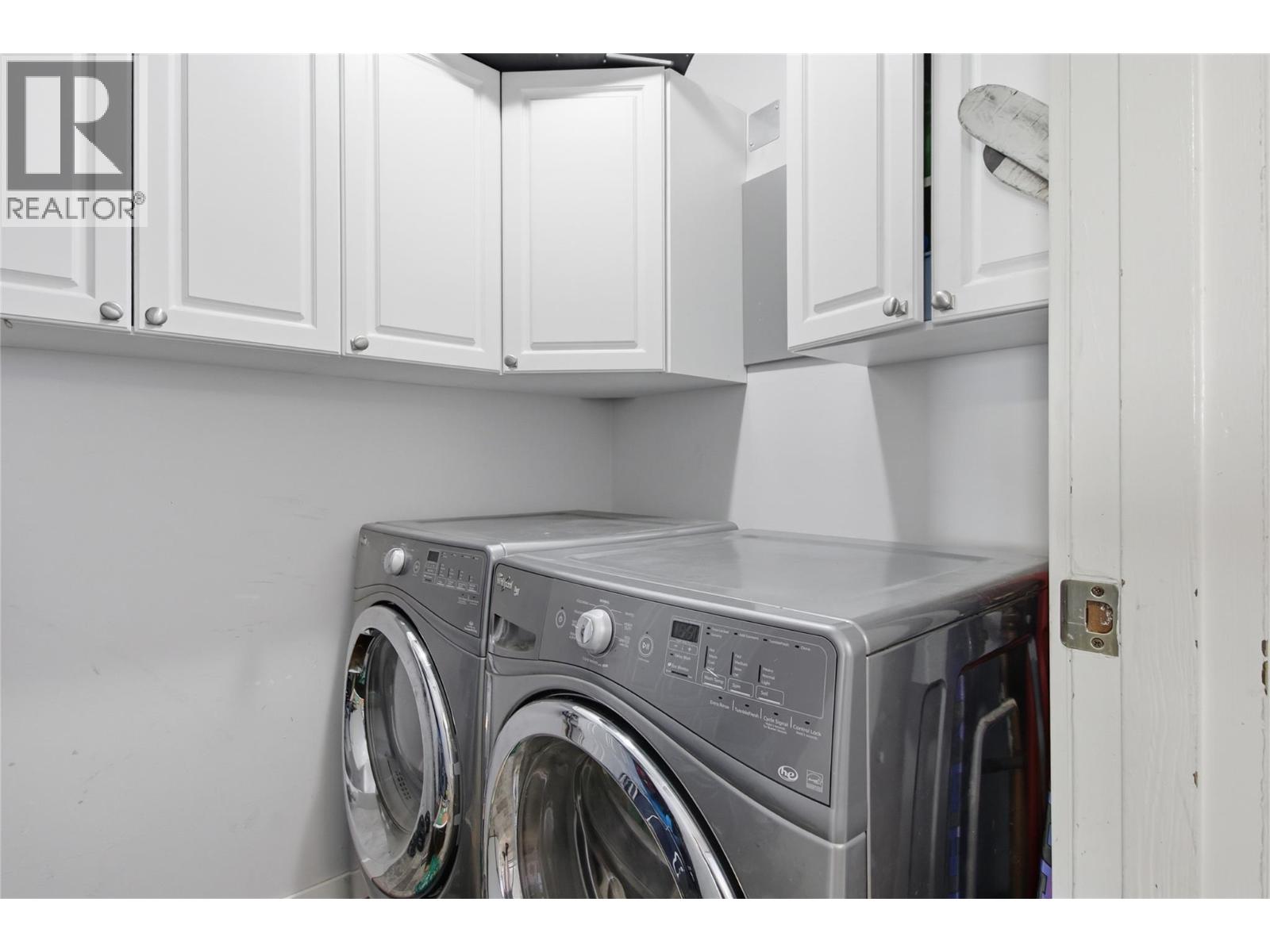 #56 1697 GREENFIELD Avenue - 12