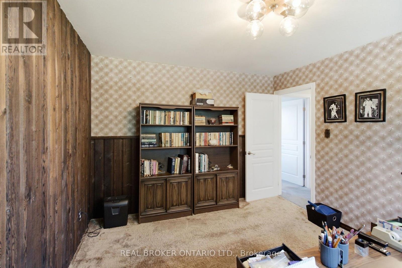 785 REID ROAD - Image 23