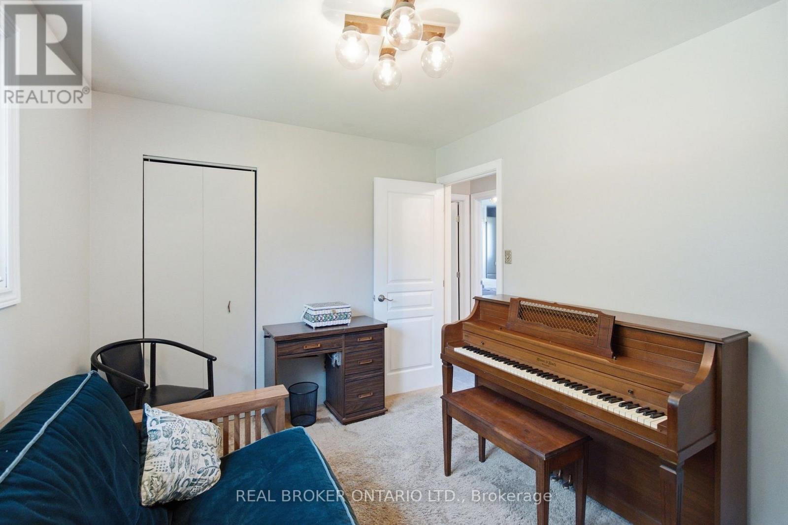 785 REID ROAD - Image 28
