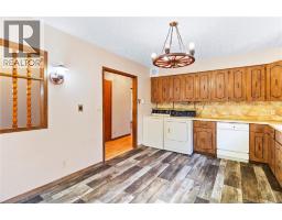 Foyer - 82 Chestnut Street, Minto, NB E4B3L5 Photo 6