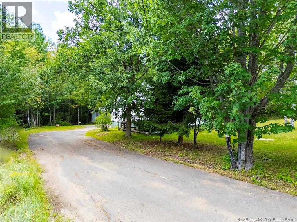 82 Chestnut Drive - 38