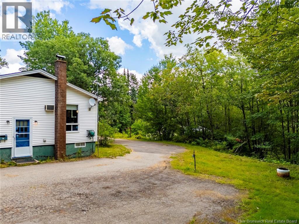 82 Chestnut Drive - 35