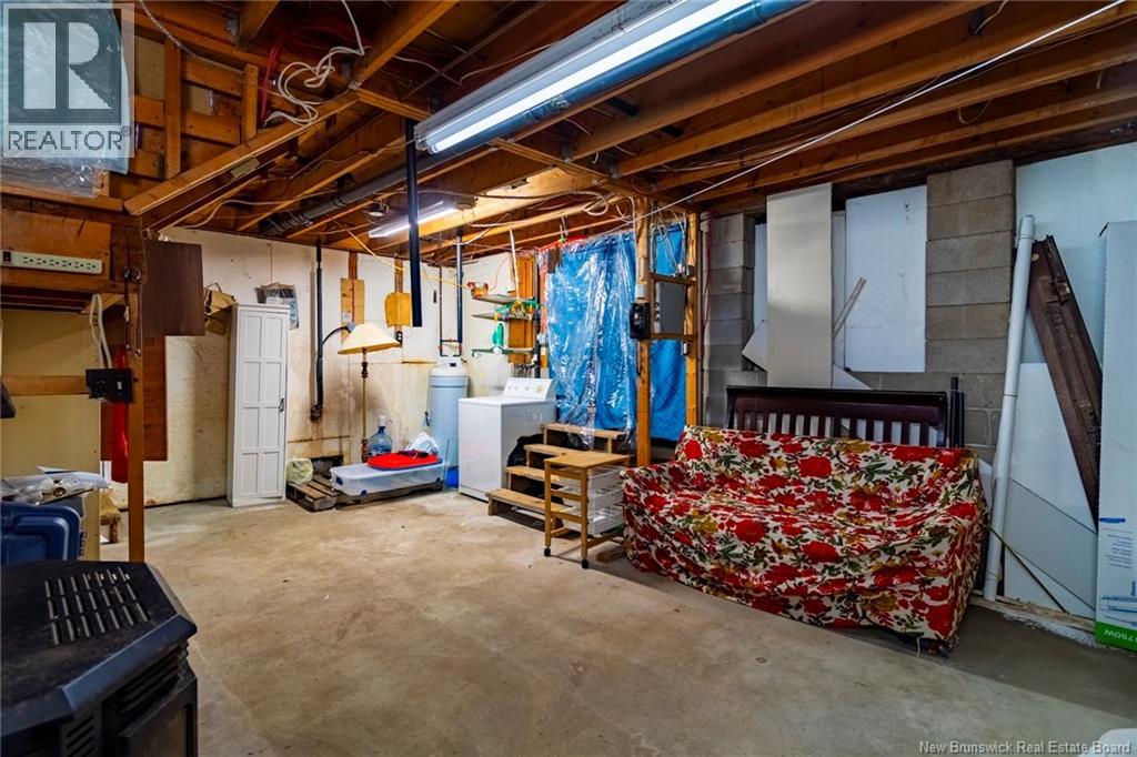82 Chestnut Drive - Image 24