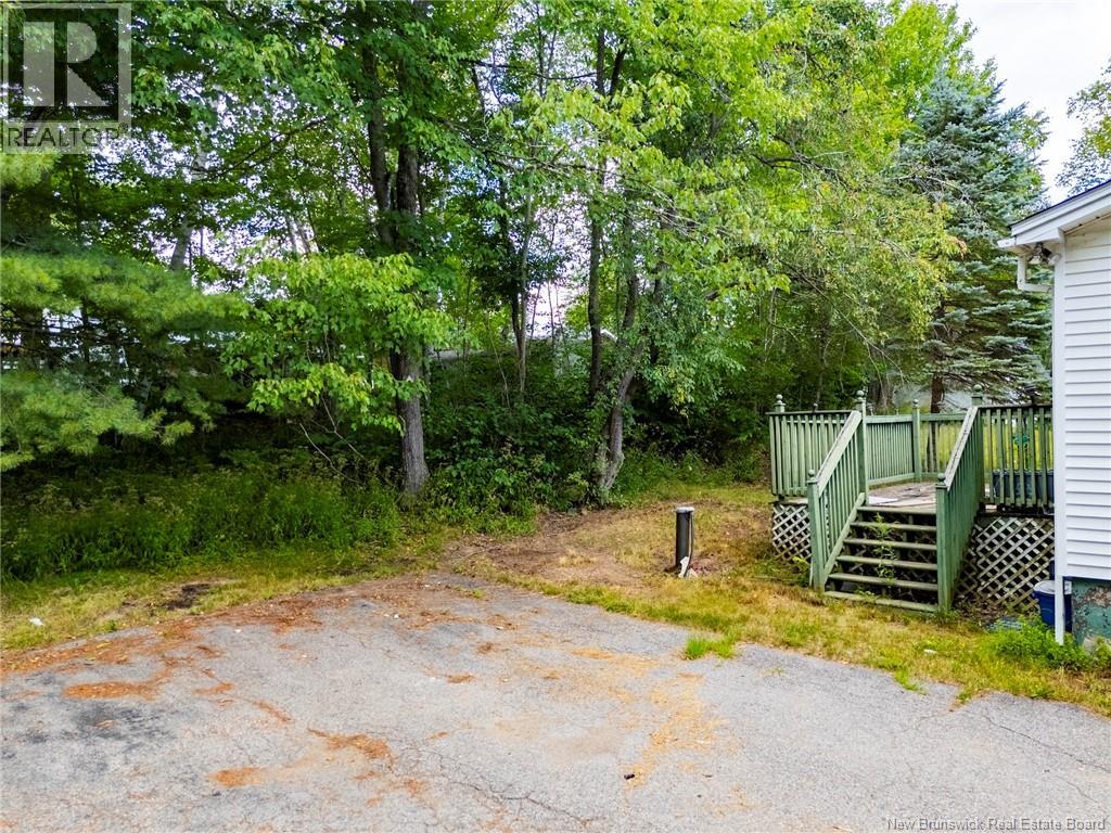 82 Chestnut Drive - 33
