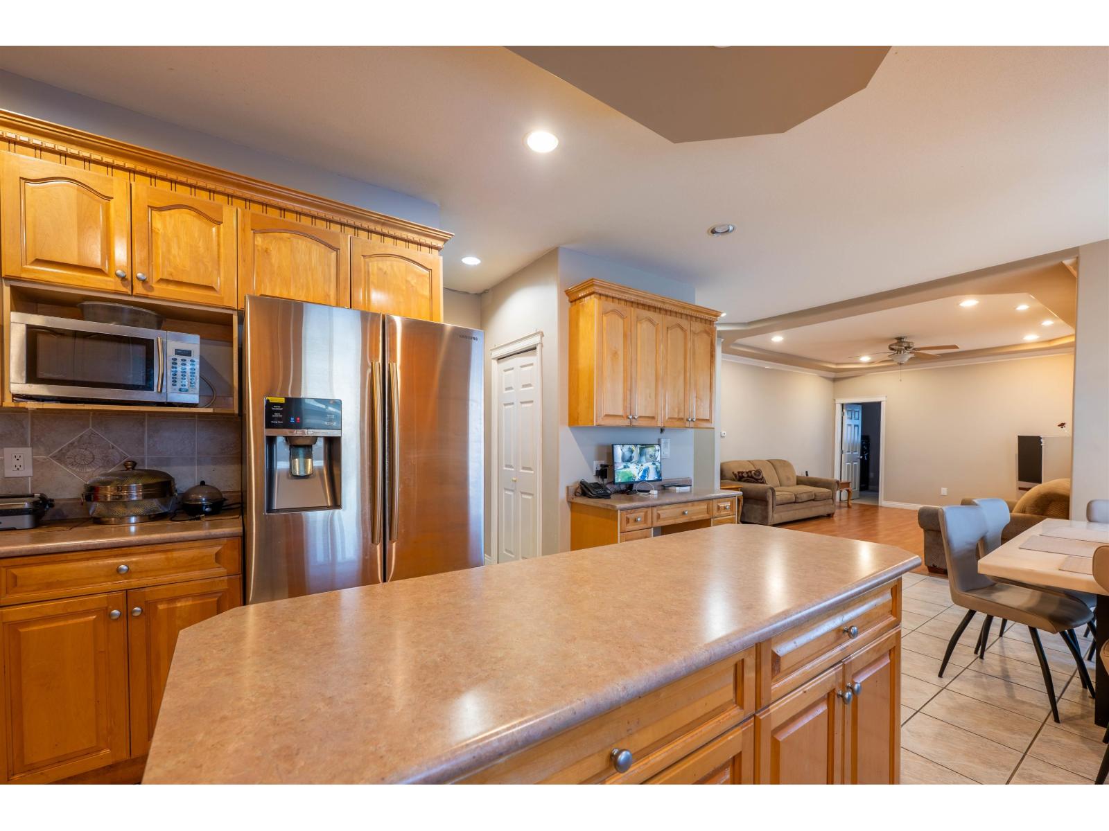 8 Bed, 6 Bath House for Sale in Surrey – 14465 74 AVENUE, Surrey – MLS# R3158527 - Image 9