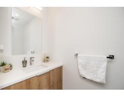 Th1 13387 Old Yale Rd Road, Surrey, BC V3T0V6 Photo 11
