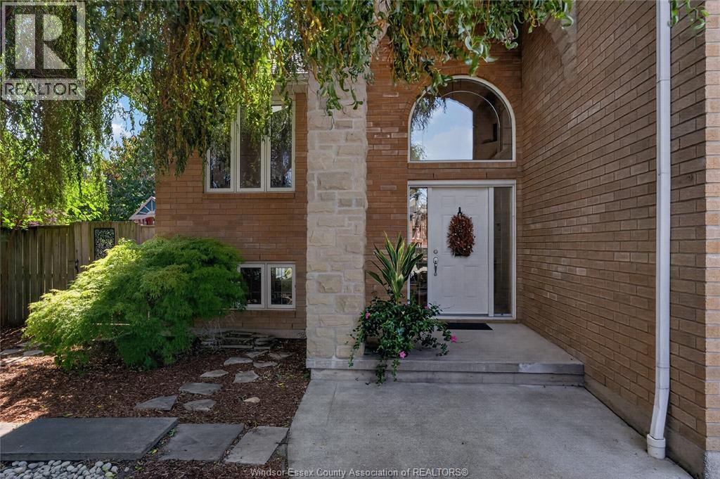 3162 Leisure CRESCENT - 2