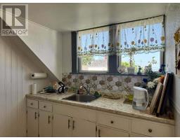 1 Butler Street, Yarmouth, NS B5A3Y7 Photo 11