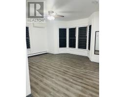 1 Butler Street, Yarmouth, NS B5A3Y7 Photo 8