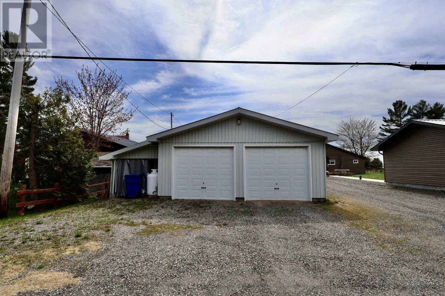 1760 Pineshores RD - Image 37
