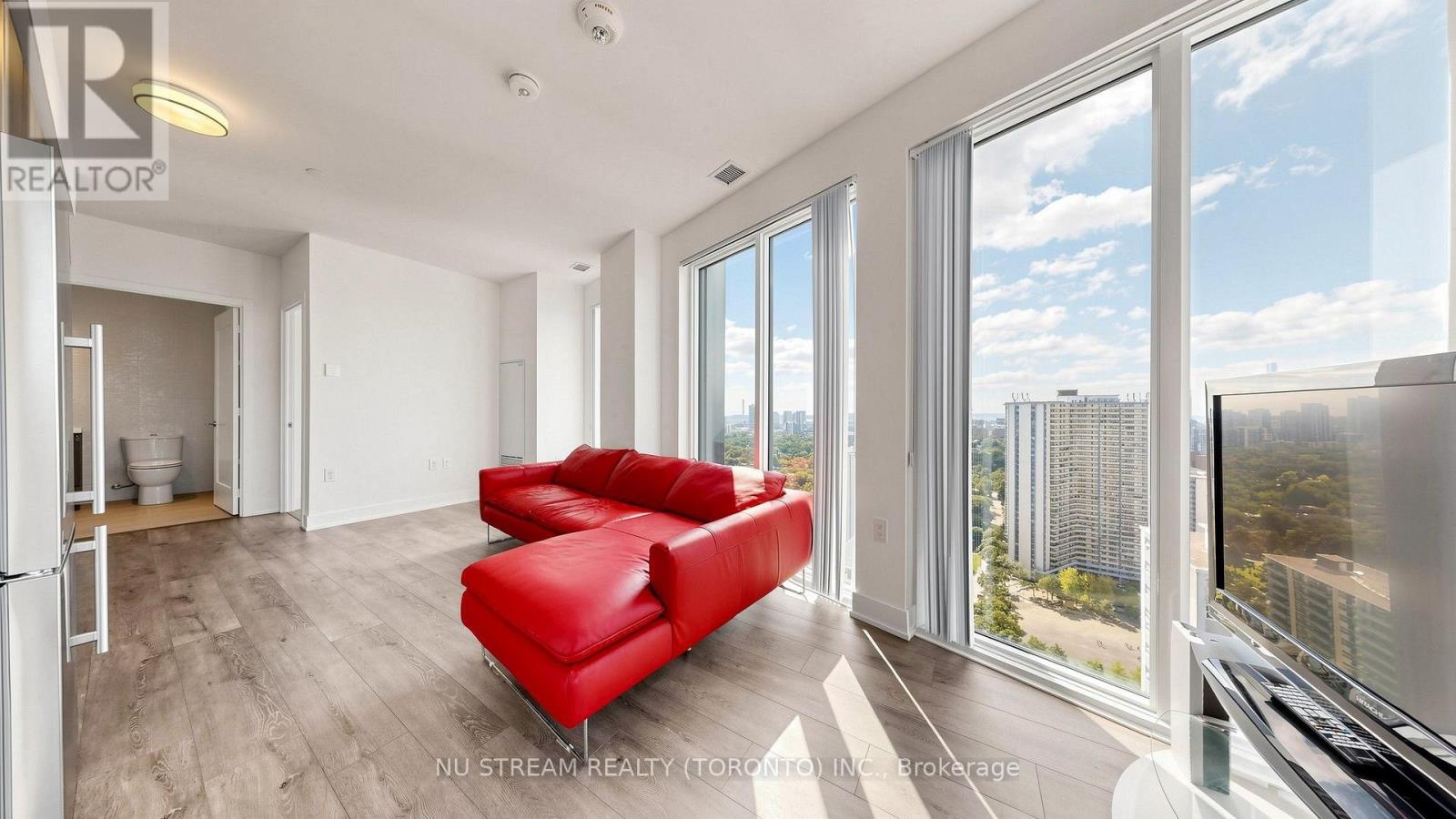 #2708 575 BLOOR STREET E - 8