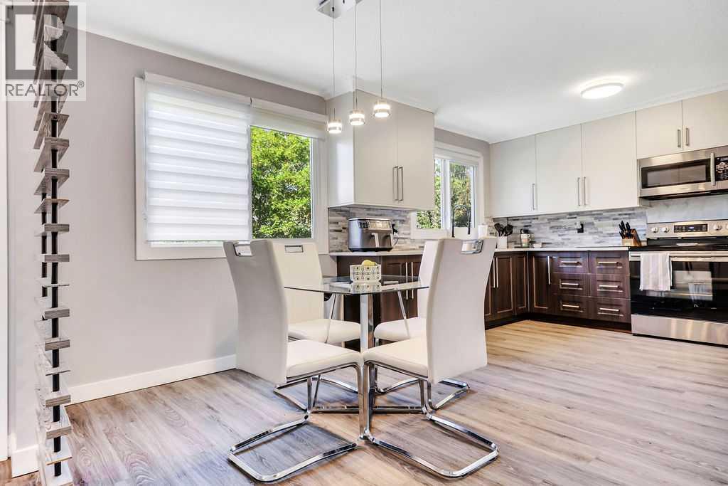 Listing photo – 4412 45 Avenue, Sylvan Lake