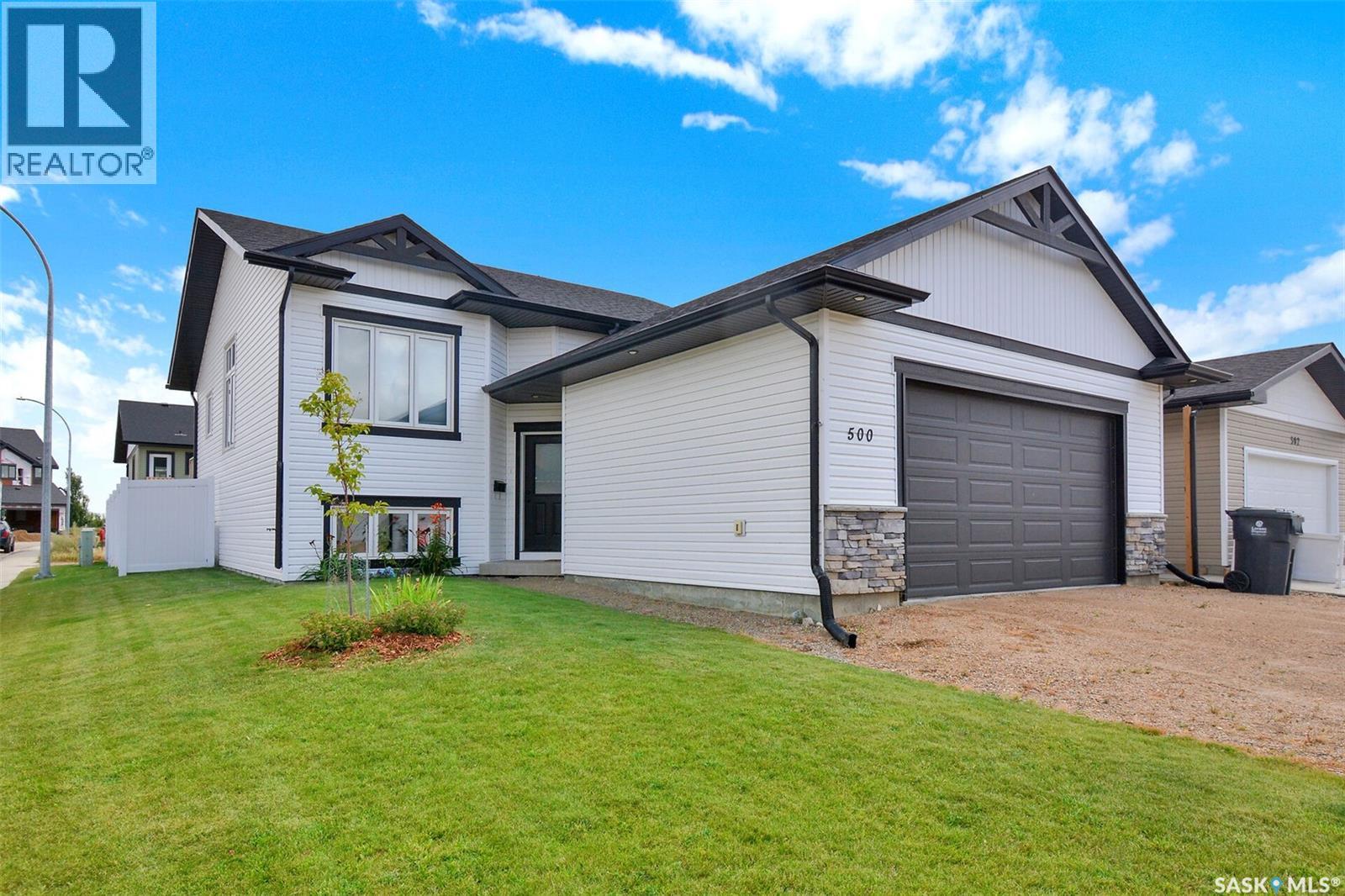 500 Froese STREET - 1