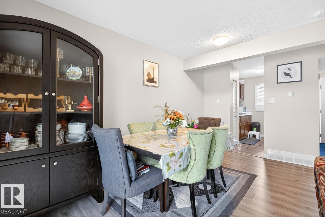 11368 139 AV NW - 10