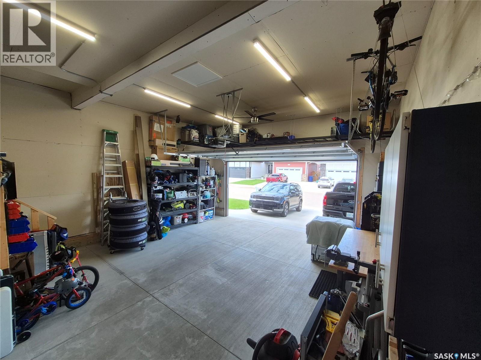 158 Cowan CRESCENT - Image 36