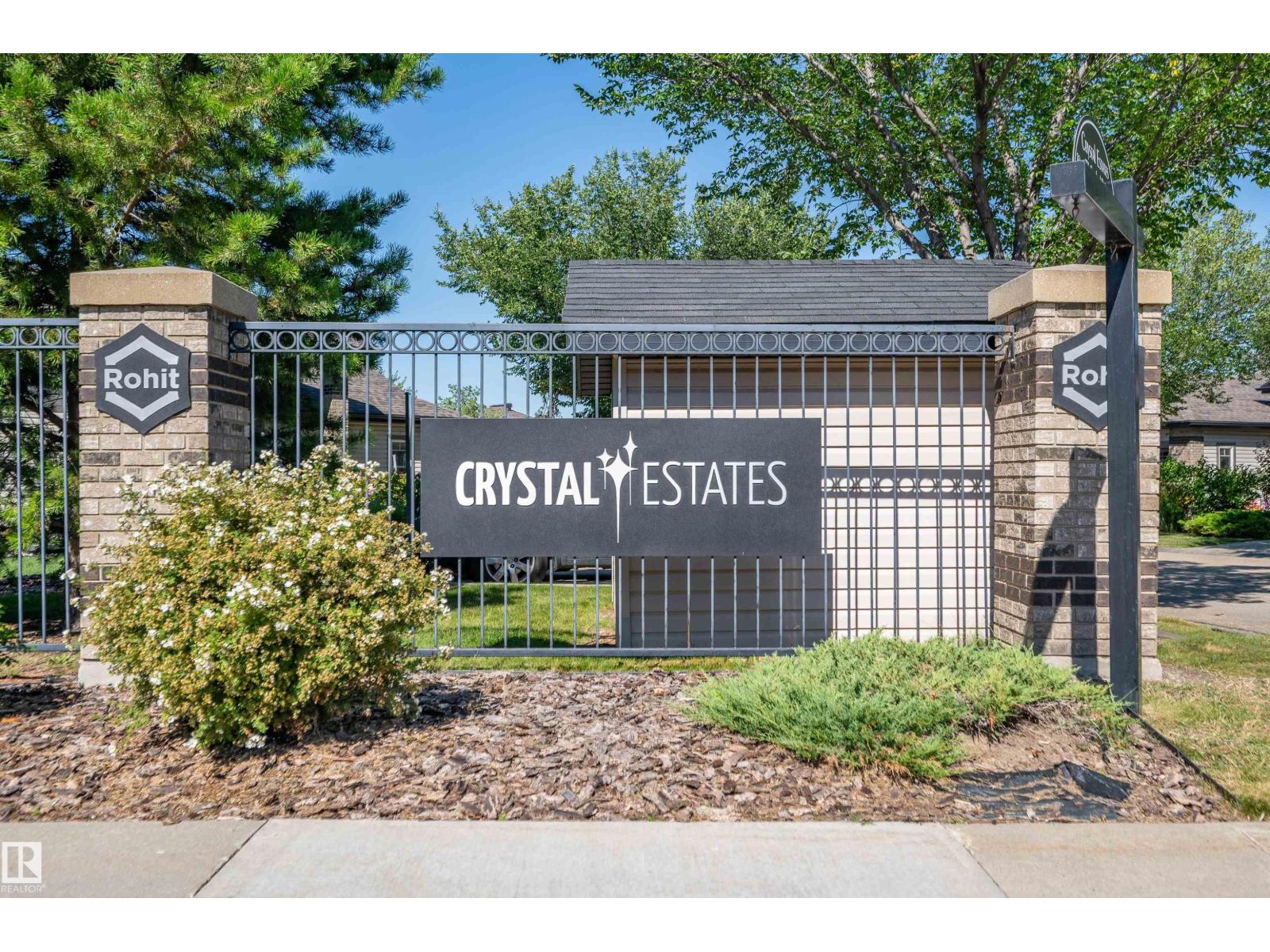 #42 276 Cranford DR, Durham Town Square, Sherwood Park photo 2