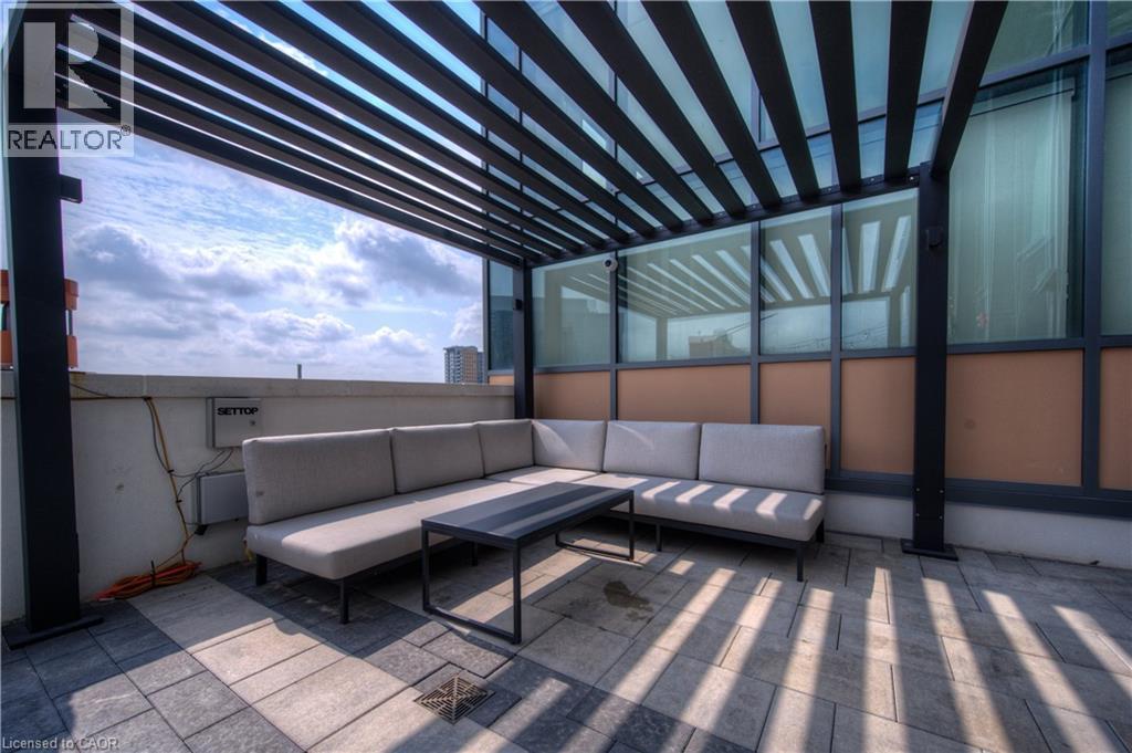 #1704 15 WELLINGTON Street S - 35