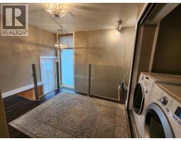 3pc Bathroom - 2193 Park Avenue, Lumby, BC V0E2G0 Photo 6