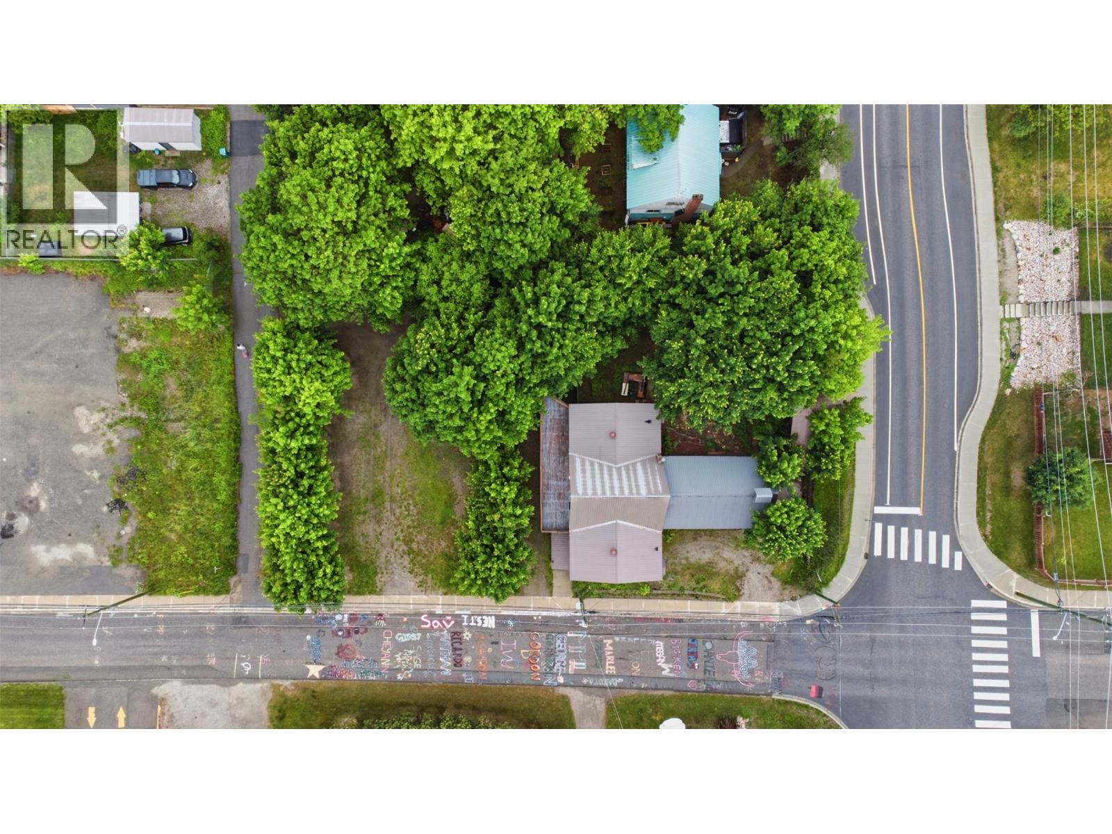 2193 Park Avenue - 25
