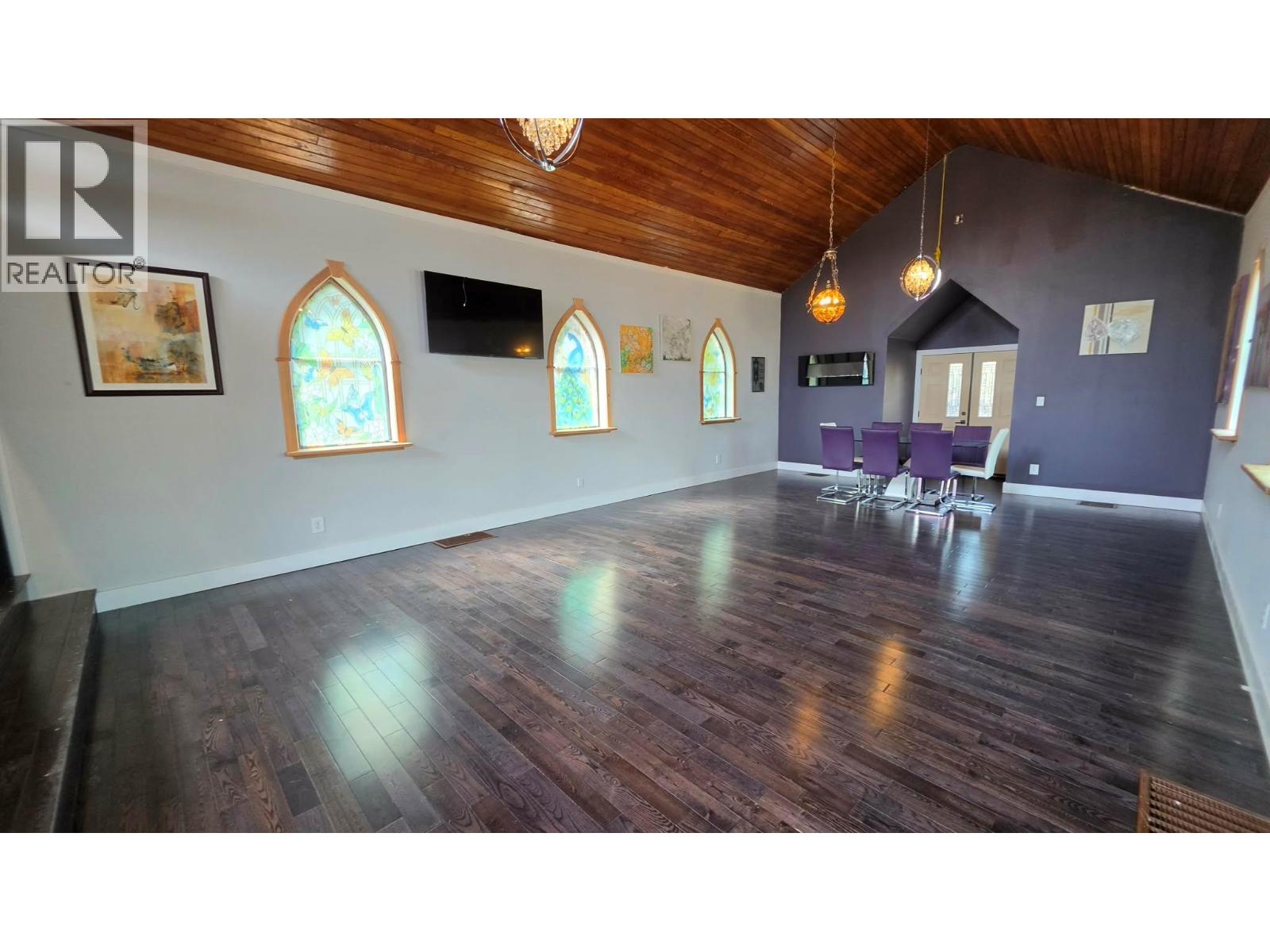 2193 Park Avenue - 55