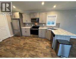 928 Waterloo Crescent, Castlegar, BC V1N4M3 Photo 18