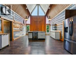 Dining room - 2193 Park Avenue, Lumby, BC V0E2G0 Photo 13